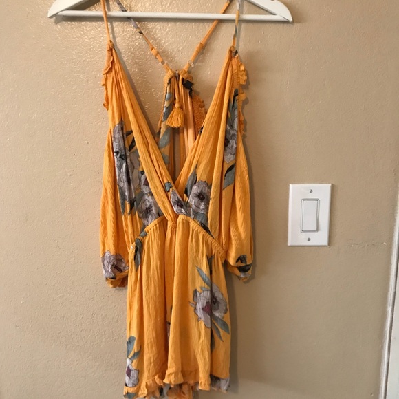 Romper - Picture 1 of 4